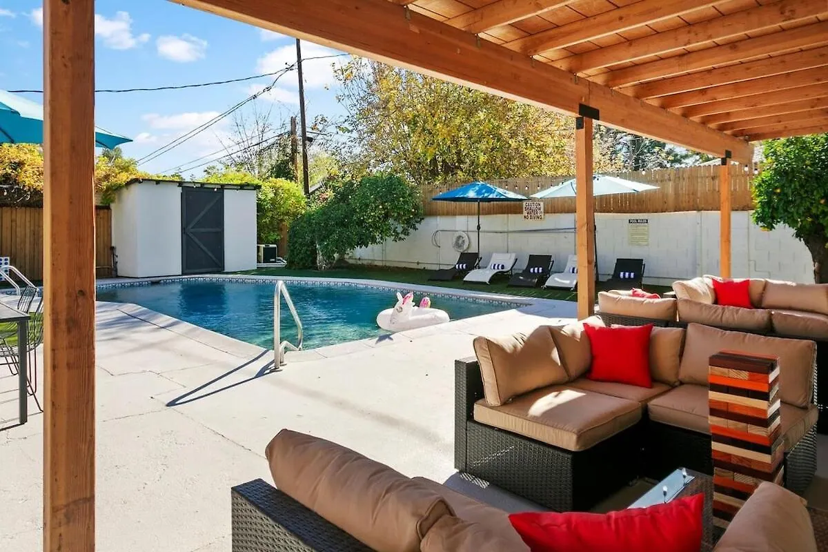 Phoenix The Entertainers Dream Villa