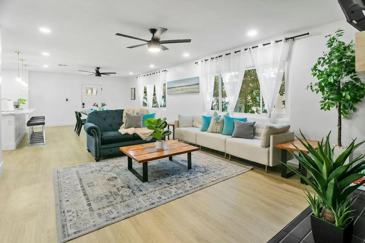 Phoenix The Entertainers Dream Villa 0*,  United States